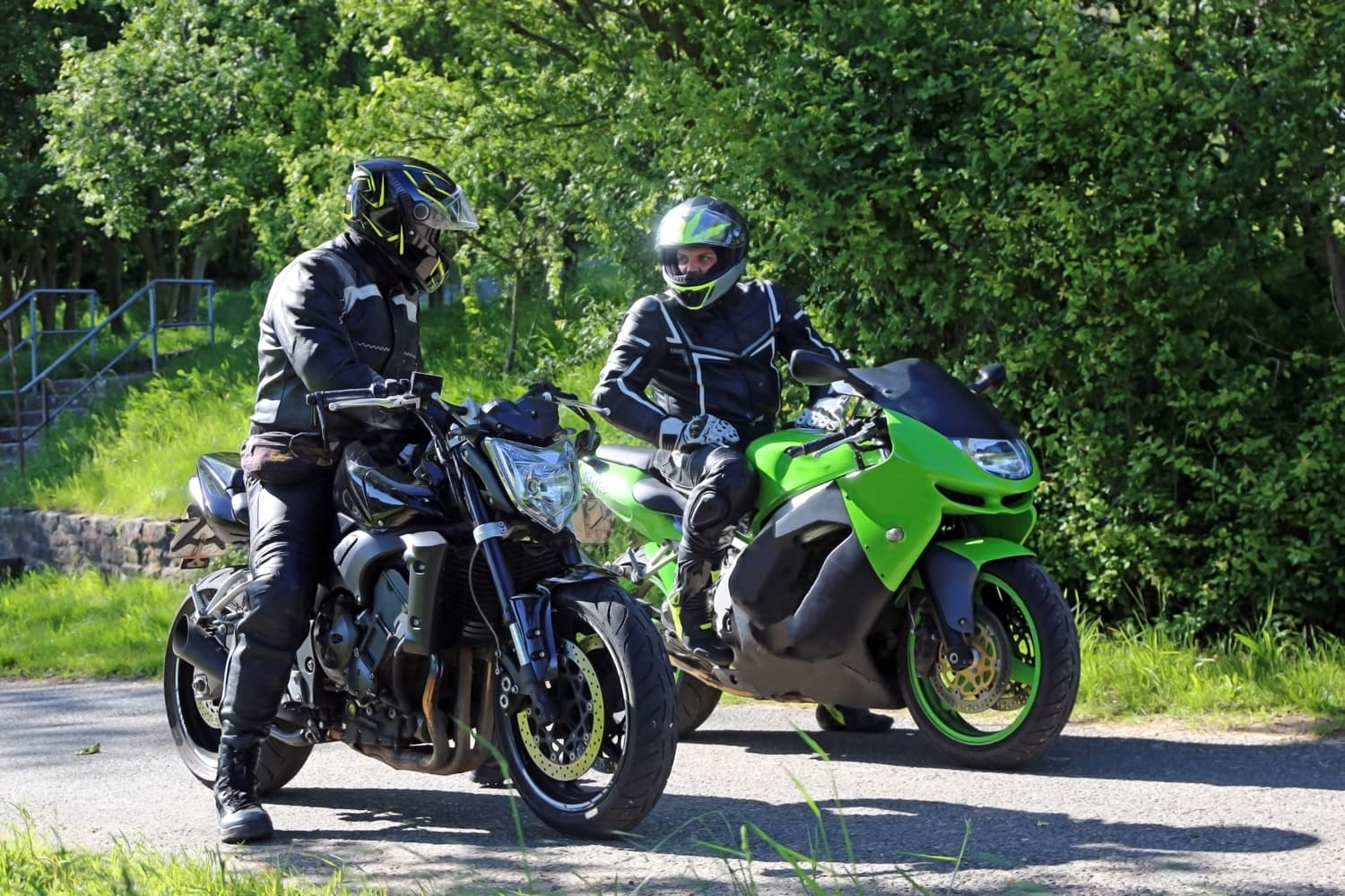 ¿Qué riesgos corre si no asegura su moto?